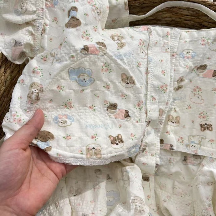 Bộ đồ ngủ màu kem cho chó có miếng đệm ngực cho nữ mùa hè hoạt hình dễ thương quần short treo