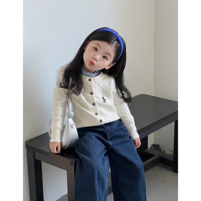 Áo len Hàn Quốc trẻ em, áo cardigan thêu xoắn mới, áo dệt kim dài tay bé gái