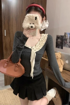 Áo thun dài tay phối ren chấm bi phối màu tương phản dành cho nữ thiết kế thời trang và áo cr