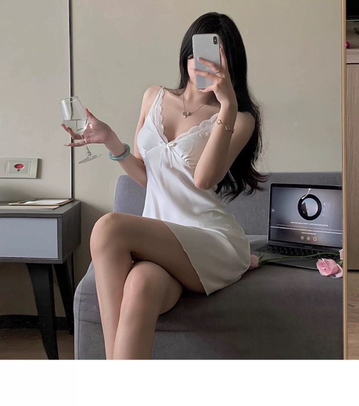 Băng lụa đen trắng ánh trăng Bộ đồ ngủ gợi cảm ren treo quần áo ở nhà mùa hè Váy ngủ cao cấp