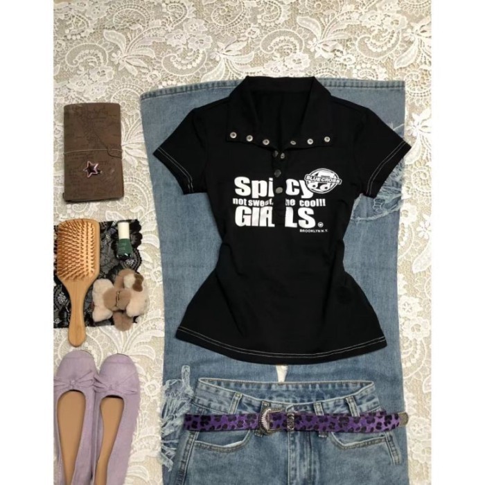 Yabi cổ eo thon vừa vặn màu tối punk áo thun ngắn tay in chữ có cổ dành cho nữ