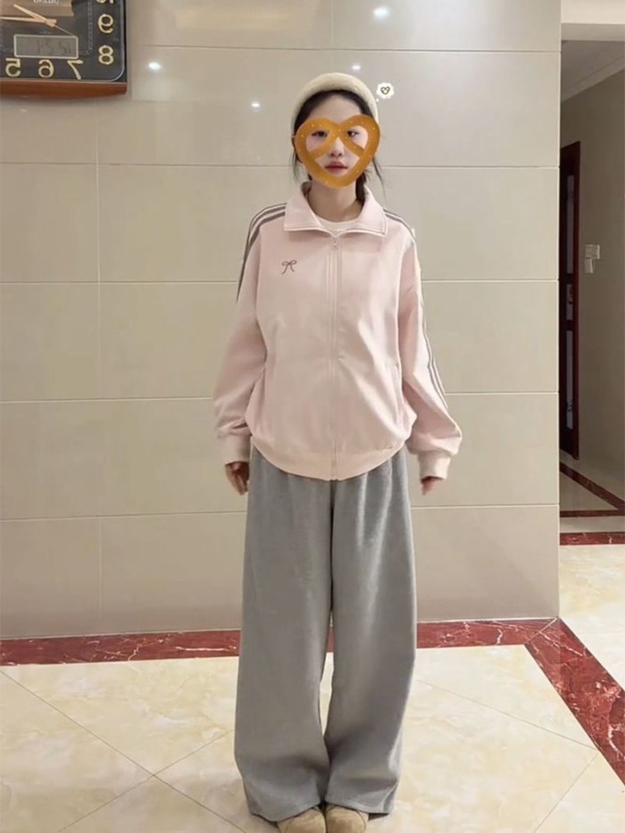 38.09, 42.24 Mỹ Retro Nơ Hồng Ba Sọc Cổ Đứng Áo Áo Khoác Nữ Mùa Đông Đại Học Phong Cách Cardigan To