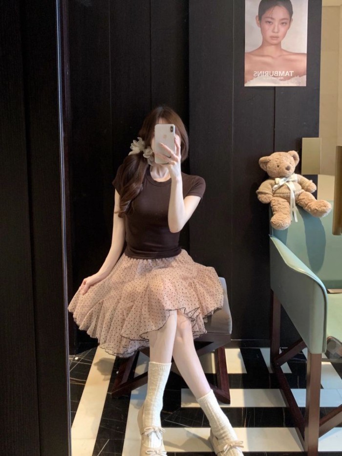 mùa xuân hè kiểu Pháp váy lưới nhẹ nhàng điểm sóng thích hợp váy ngắn viền rộng eo cao