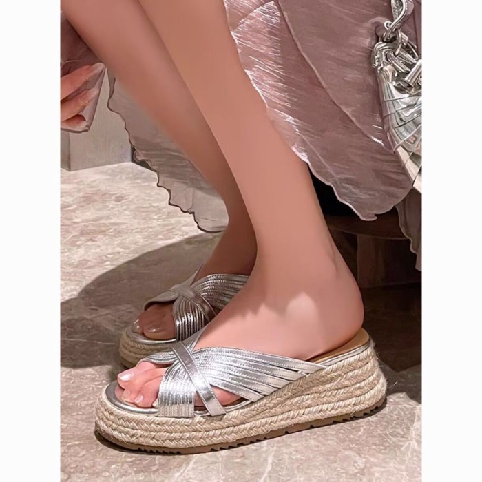 Giày sandal tăng chiều cao cho nữ bên ngoài giày sandal cao gót đế dày nêm nửa gót