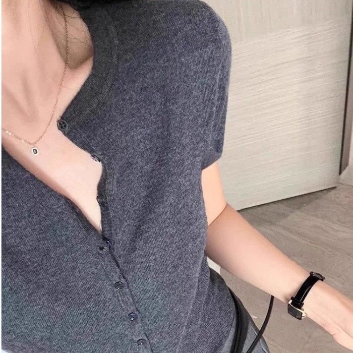 Áo len dệt kim kiểu dáng tiền cũ cao cấp, giả mịn, ôm vừa vặn, đa năng, giảm béo, áo trong dệt kim