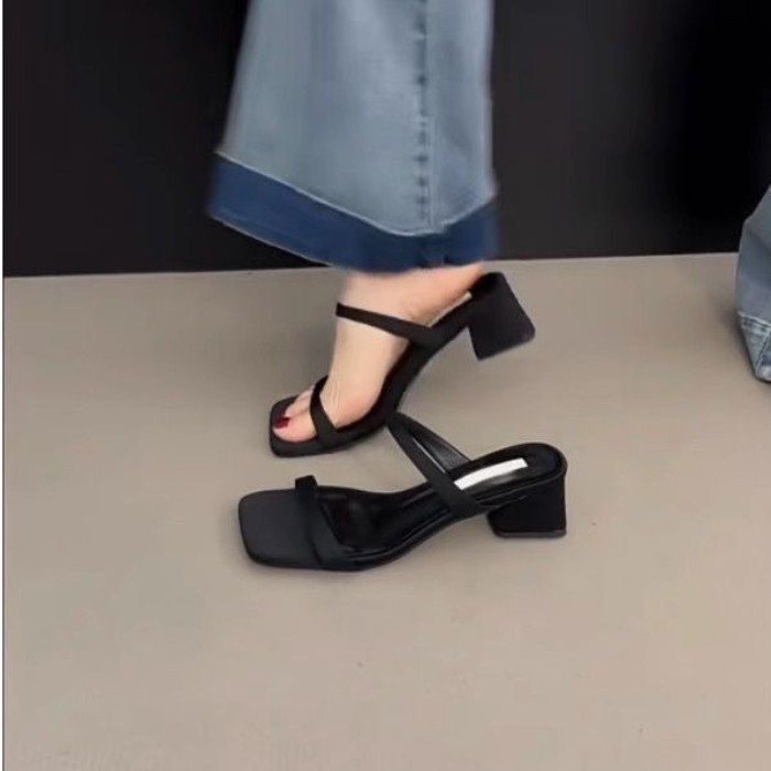 Dép đẹp mặc ngoài cho nữ, dép hở mũi đơn giản đa năng với váy và sandal đi lại