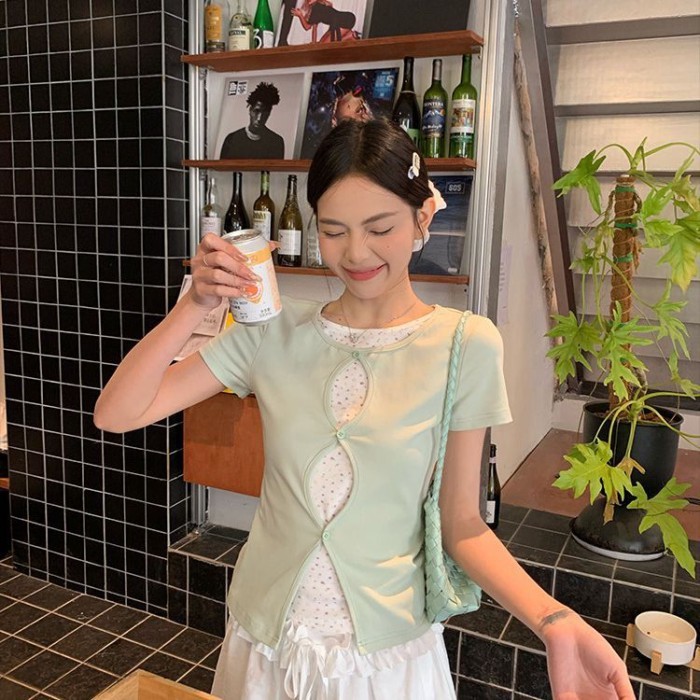 Mùa hè nguyên chất cotton xanh miếng dán cường lực hoa giả hai mảnh ngắn rỗng vai phải áo thun ngắn