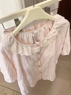 Bộ đồ ngủ ren hồng nhạt cho nữ có đệm ngực, cổ tròn, tay ngắn, bộ đồ mặc nhà nữ tính ngọt ngà