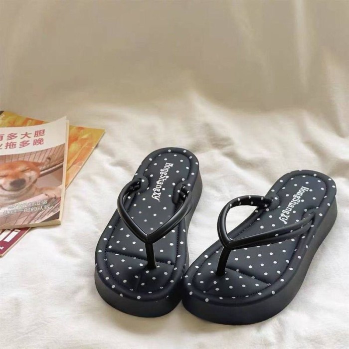 Dép xỏ ngón đế dày chấm bi xinh xắn cho nữ mùa hè nhẹ, đế mềm, mang hàng ngày, chống trơn trượ