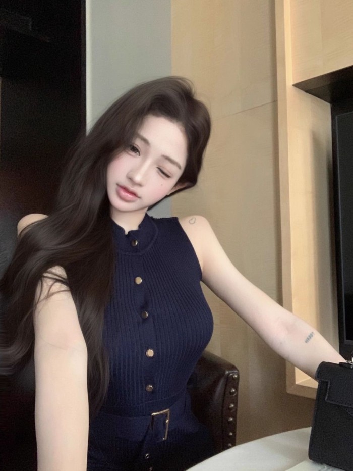 Váy dệt kim không tay váy xẻ eo thon gọn