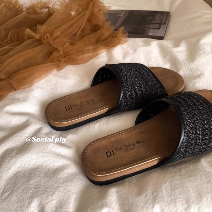 Xiaoxiangfeng Casual Woven Flat Sandals For Women Summer Outerwear Beach Vacation Flip-flops