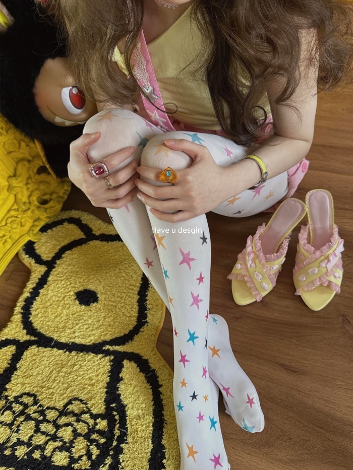 Quần Legging Mỏng Y2K với Thiết kế Ngôi Sao Đầy Màu Sắc, Phong Cách Ngọt Ngào Cá Tính