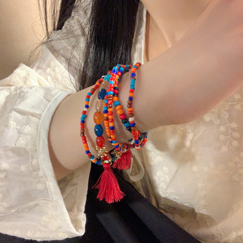 Vòng tay đính cườm nhiều lớp phong cách Bohemian cho bé gái