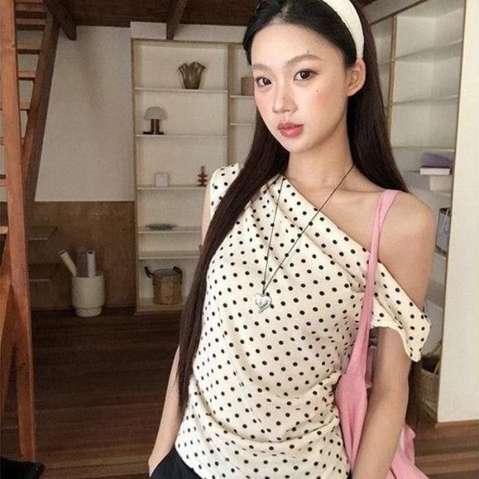 Áo thun ngắn tay trễ vai in họa tiết chấm bi Han Chunyu dành cho hot girl dáng slim fit