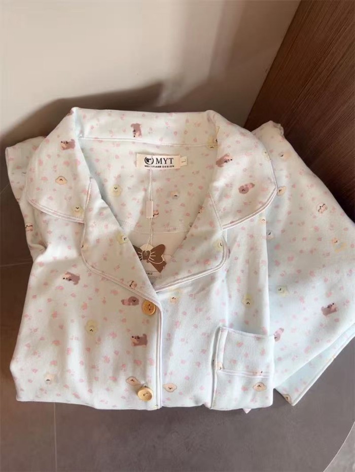 Bộ đồ ngủ màu trắng và xanh cô gái phong cách hoạt hình hoa cún con cotton dài tay và quần dà