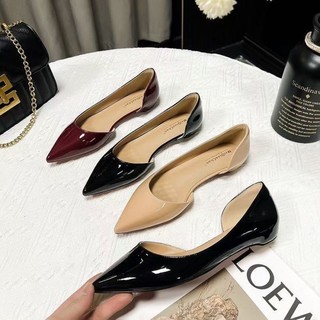 Giày đế bằng đế bằng màu đen mặt rỗng đa năng dành cho nữ Xuân Thu Phong cách mới Phong cách Phá