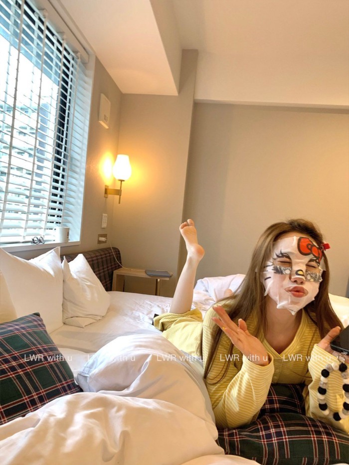 Bộ đồ ngủ sọc nữ dài tay quần ống rộng cổ chữ V rộng rãi thoải mái mặc ở nhà Bộ đồ khoác ngoà
