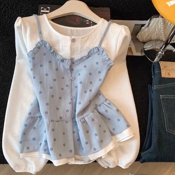Áo sơ mi cổ tròn hoa tươi nhỏ dành cho nữ với áo hai dây giả màu tương phản