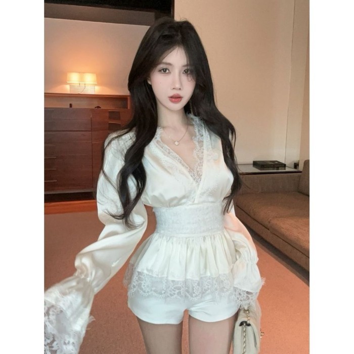 Pháp Chic Hot Girl Ren Cổ Chữ V Satin Áo Sơ Mi Nữ Thiết Kế Hốc Eo Dài Tay