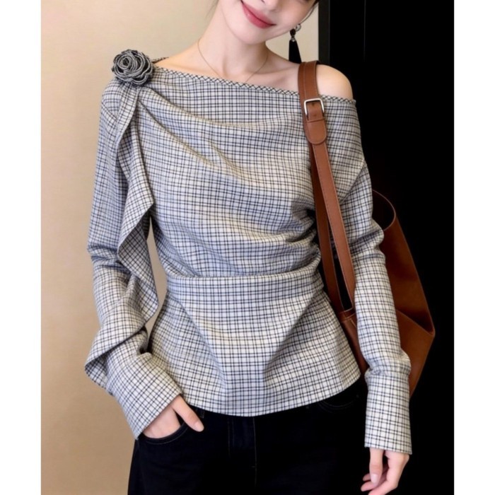 Thời trang Pháp nhẹ nhàng sang trọng áo sơ mi trễ vai kẻ sọc dài tay nữ đi làm dáng slim top mùa xu