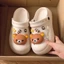 Dễ Thương Rilakkuma Cave Giày Nữ Mùa Hè Áo Khoác Ngoài Mới Đế Dày Chống Trơn Trượt Đi Biển Dé