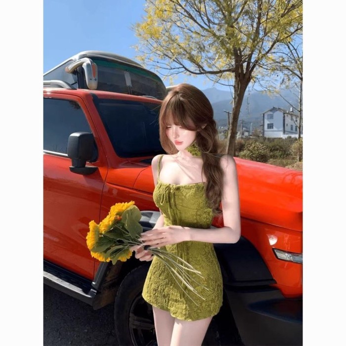 Hot Girl Pure Lust Textured Suspender Skirt Spring And Summer Vacation Style Strappy Green Dr