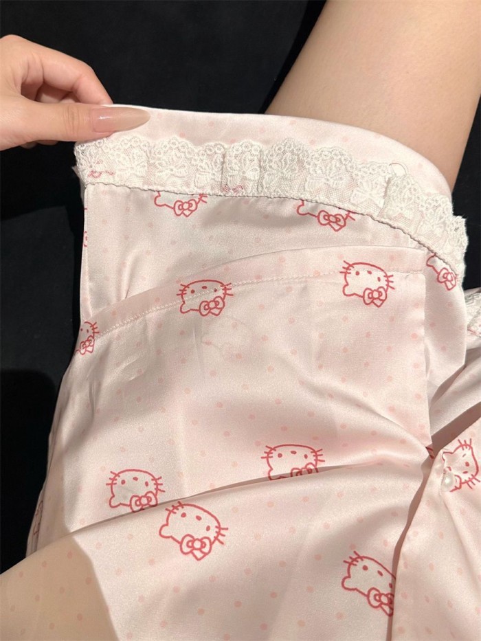 Bộ đồ ngủ lụa băng Hello Kitty nữ tay ngắn quần short ở nhà Bộ quần áo có thể mặc bên ngoài