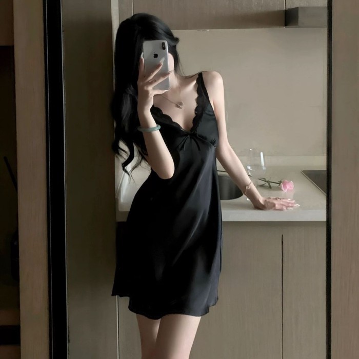 Băng lụa đen trắng ánh trăng Bộ đồ ngủ gợi cảm ren treo quần áo ở nhà mùa hè Váy ngủ cao cấp