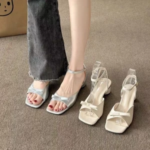 Mới mùa hè và mùa thu 1998 dép sandal mũi nhọn dày và đẹp mới dành cho phụ nữ mặc với váy và gi