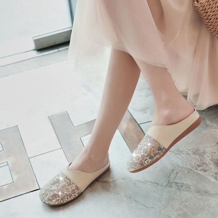 đôi dép xỏ ngón cho nữ mặc ngoài mùa hè dép lưới thời trang mới lười Baotou nửa kéo