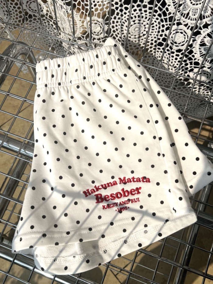 American Polka-dot Sports Casual White Shorts For Women, New High-waisted Slimming And Versat