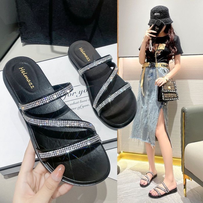 đôi dép xỏ ngón dành cho nữ mặc ngoài mùa hè phong cách mới nửa kéo kim cương sáng bóng đế mềm d