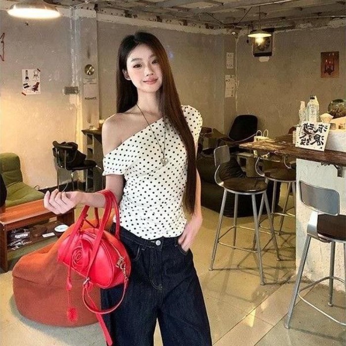 Áo thun ngắn tay trễ vai in họa tiết chấm bi Han Chunyu dành cho hot girl dáng slim fit