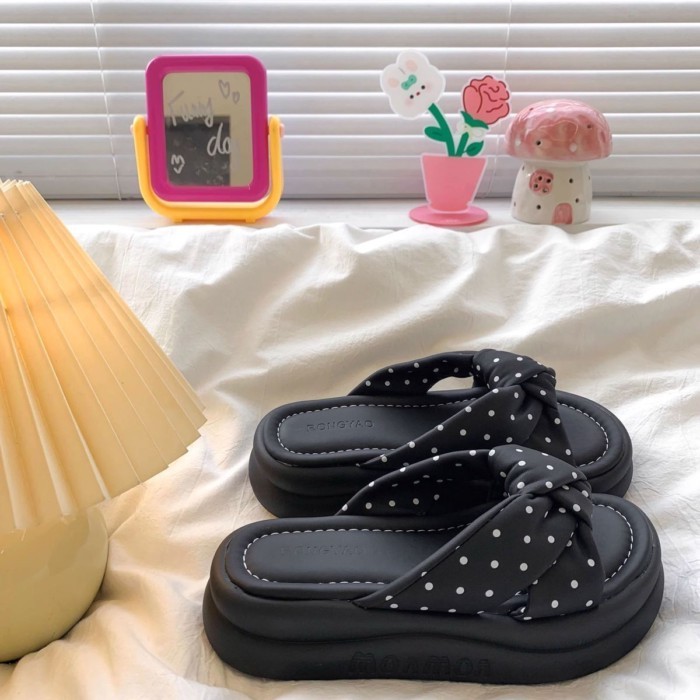 New Summer Style Polka Dot Soft-soled Comfortable Slippers For Women To Wear Thick-soled Casu