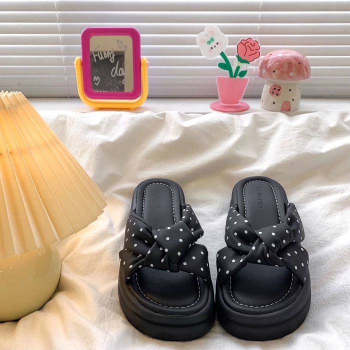 New Summer Style Polka Dot Soft-soled Comfortable Slippers For Women To Wear Thick-soled Casu