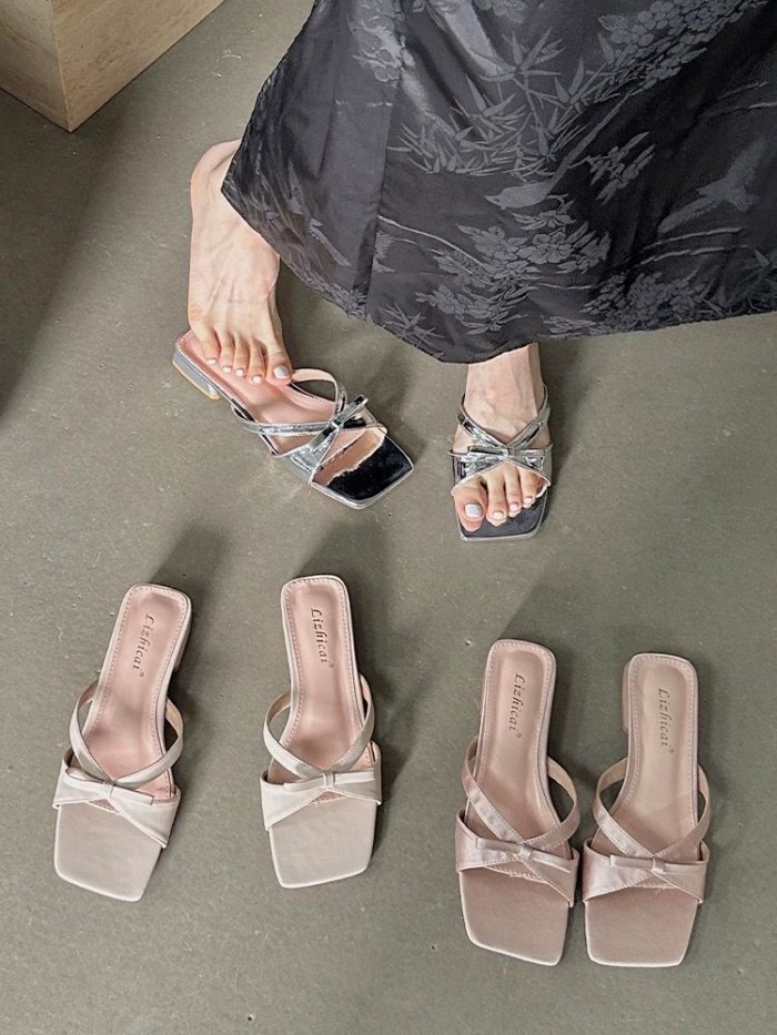 Giày sandal gót vuông hở mũi nơ xinh xắn phong cách cổ tích rỗng đế dày cho nữ mang bên ngoài