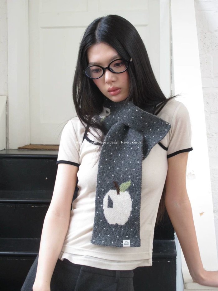 Dễ Thương Nhỏ Apple - Khăn Chống Gió with Họa Tiết Trái Táo, Phong Cách Văn Học Ấm Áp