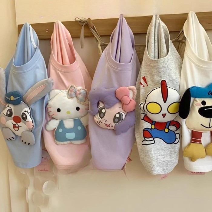 Áo thun dễ thương bé trai bé gái, họa tiết nổi hoạt hình mới, thiết kế búp bê 3D ngắn tay