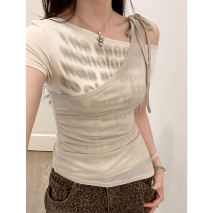 Áo thun ngắn tay cổ xéo Mỹ dành cho nữ, slim fit, đa năng, xẻ không đều, áo hai dây giả