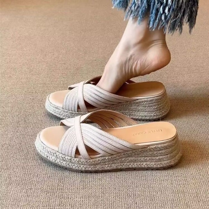 Giày sandal tăng chiều cao cho nữ bên ngoài giày sandal cao gót đế dày nêm nửa gót