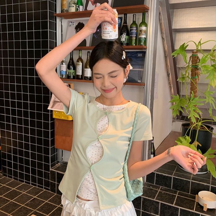 Mùa hè nguyên chất cotton xanh miếng dán cường lực hoa giả hai mảnh ngắn rỗng vai phải áo thun ngắn