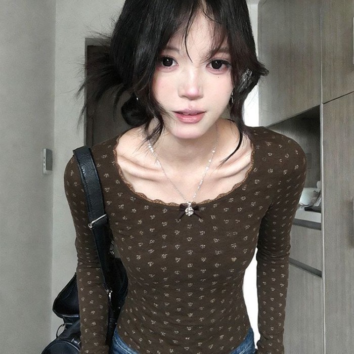 Áo thun dài tay họa tiết hoa sáng tạo dành cho nữ có phối ren, áo xếp tầng bên trong giảm béo