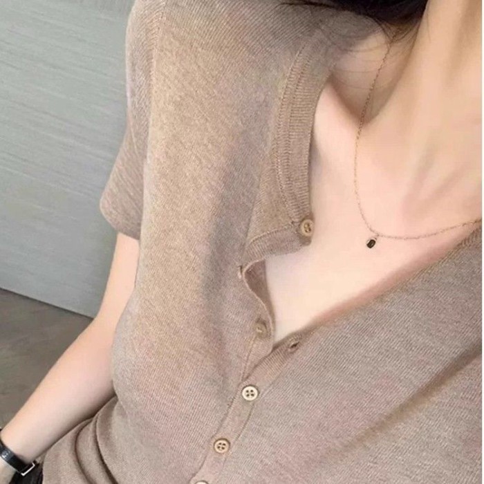 Áo len dệt kim kiểu dáng tiền cũ cao cấp, giả mịn, ôm vừa vặn, đa năng, giảm béo, áo trong dệt kim