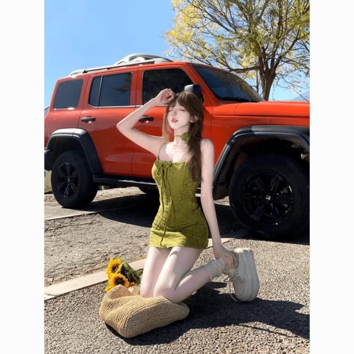 Hot Girl Pure Lust Textured Suspender Skirt Spring And Summer Vacation Style Strappy Green Dr