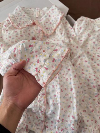 Bộ đồ ngủ cardigan hoa phong cách đồng quê ngọt ngào dành cho nữ có thể mặc bên ngoài bộ quần