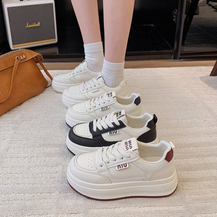Giày trắng nữ, giày thể thao đế dày, giày cotton đế cao chống trượt đa năng