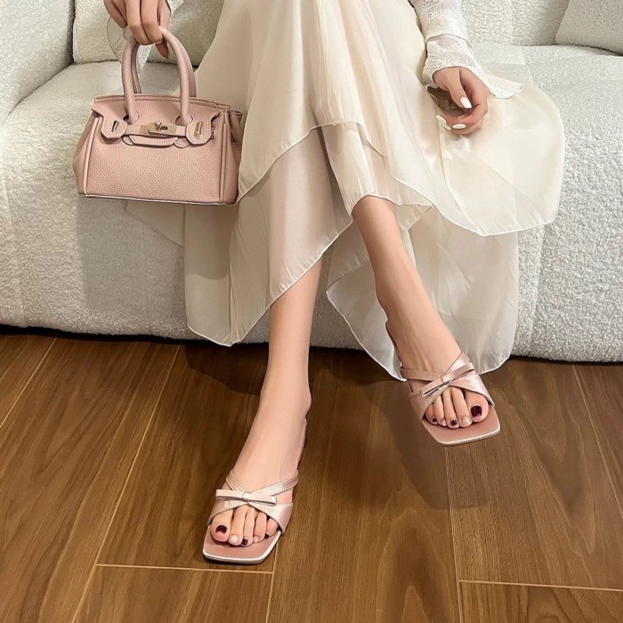 Giày sandal gót vuông hở mũi nơ xinh xắn phong cách cổ tích rỗng đế dày cho nữ mang bên ngoài