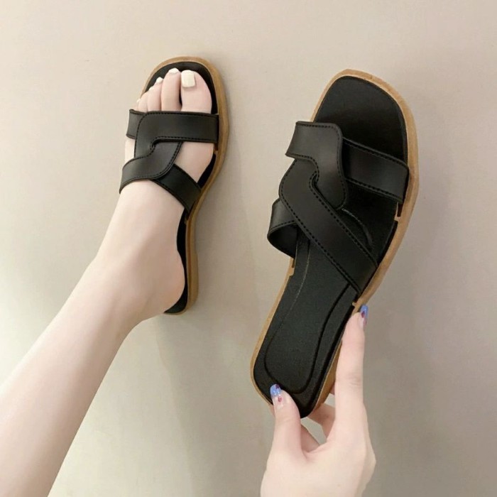 đôi dép xỏ ngón đế mềm mùa hè màu đen, trắng, xanh, nâu thời trang, giày nữ sỉ giá rẻ