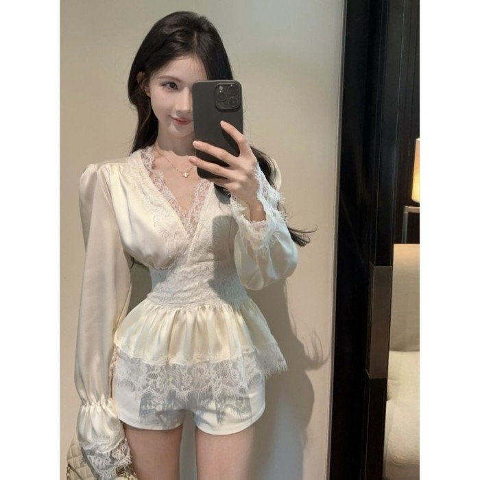 Pháp Chic Hot Girl Ren Cổ Chữ V Satin Áo Sơ Mi Nữ Thiết Kế Hốc Eo Dài Tay
