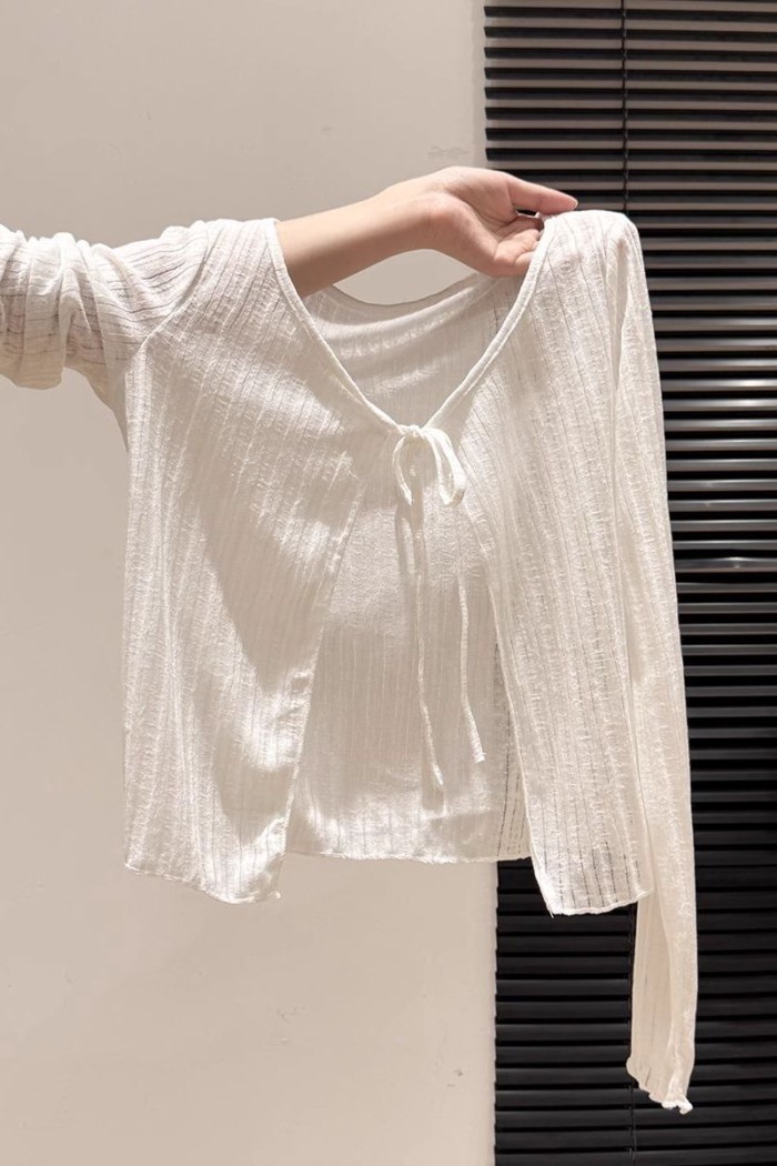Áo len dệt kim chống nắng mỏng ren rỗng  màu trắng cho nữ dáng rộng bên ngoài ngắn